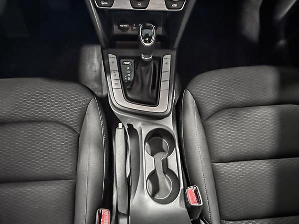 Hyundai Elantra Preffered 2020 d&rsquo;occasion à vendre - 28