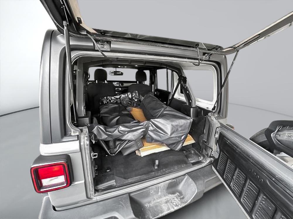 Jeep Wrangler unlimited sport 2021 d&rsquo;occasion à vendre - 23