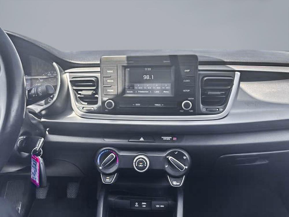 Kia Rio 5-door LX+ 2018 d&rsquo;occasion à vendre - 17