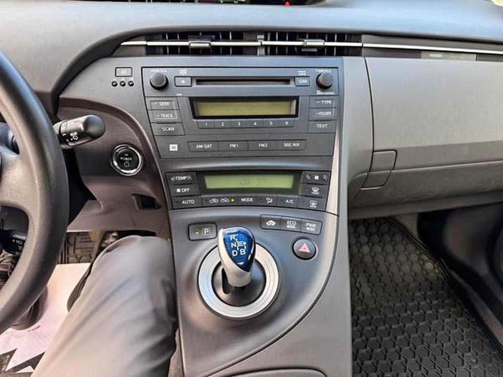 Toyota Prius BASE 2011 d&rsquo;occasion à vendre - 23