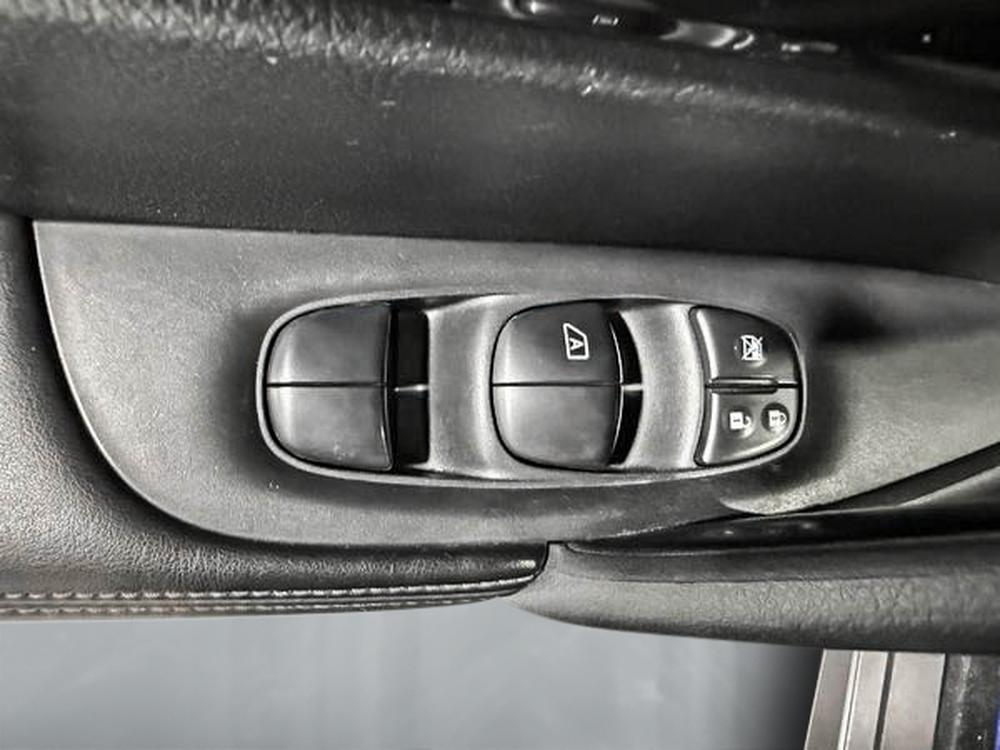 Nissan Rogue SV 2019 d&rsquo;occasion à vendre - 16