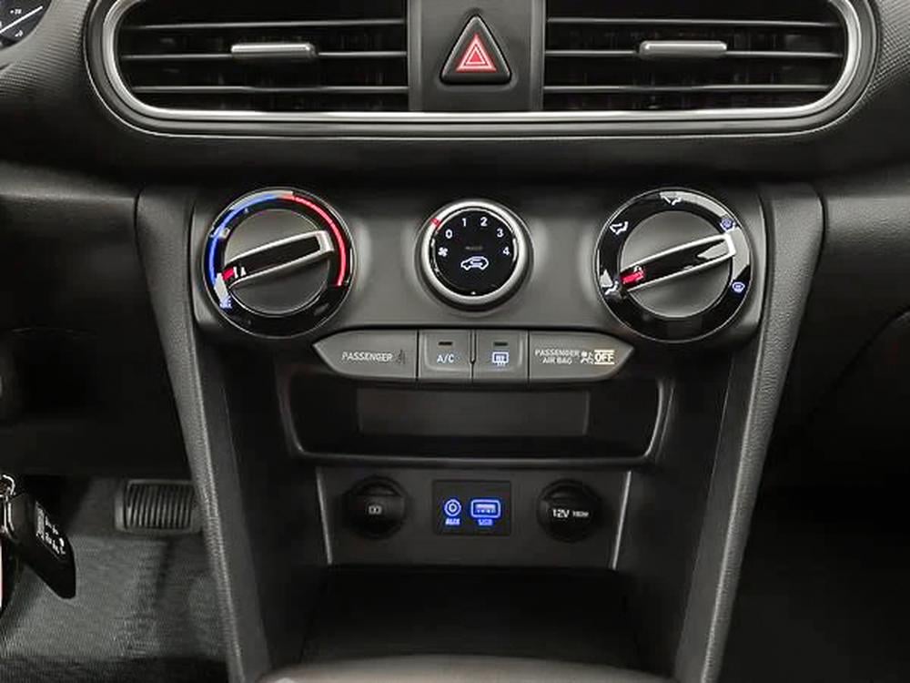 Hyundai Kona Essential AWD 2019 d&rsquo;occasion à vendre - 24