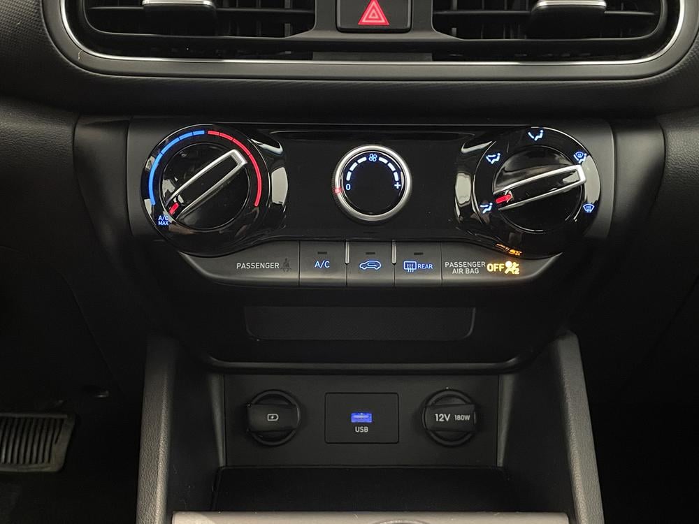 Hyundai Kona 2022 Blanc usage à vendre Hyundai Kona 2022 Blanc usage à vendre