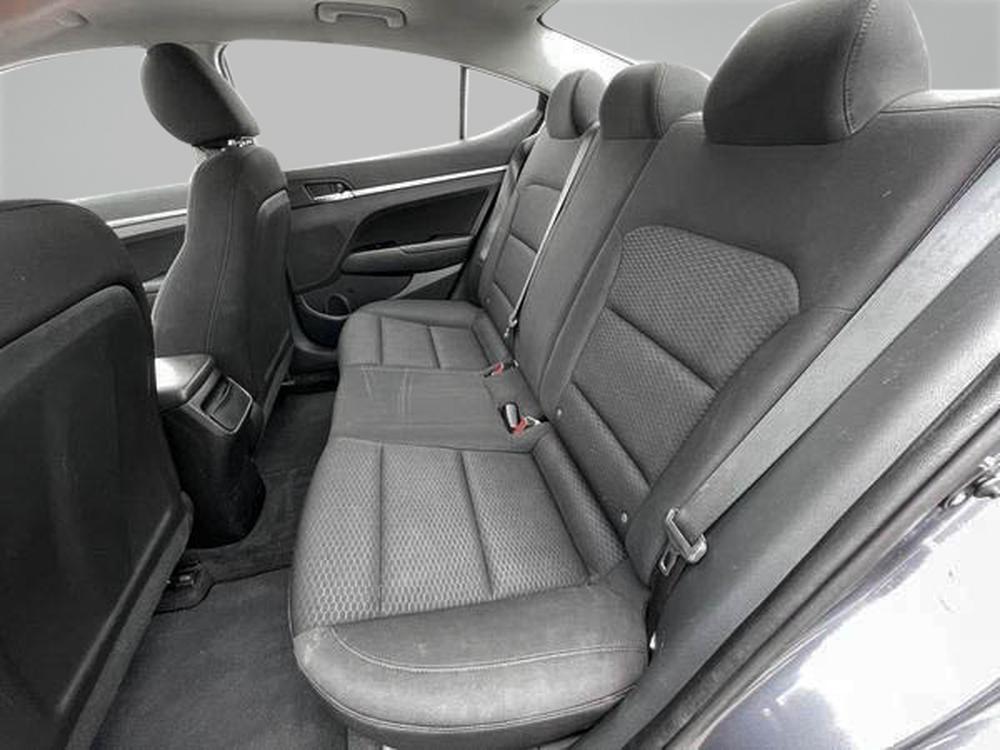 Hyundai Elantra Preferred 2019 à vendre à Trois-Rivières - 26