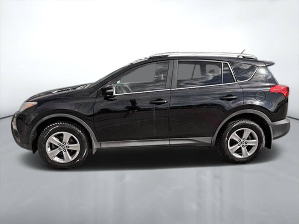 Toyota RAV4 XLE AWD 2015 d&rsquo;occasion à vendre - 4