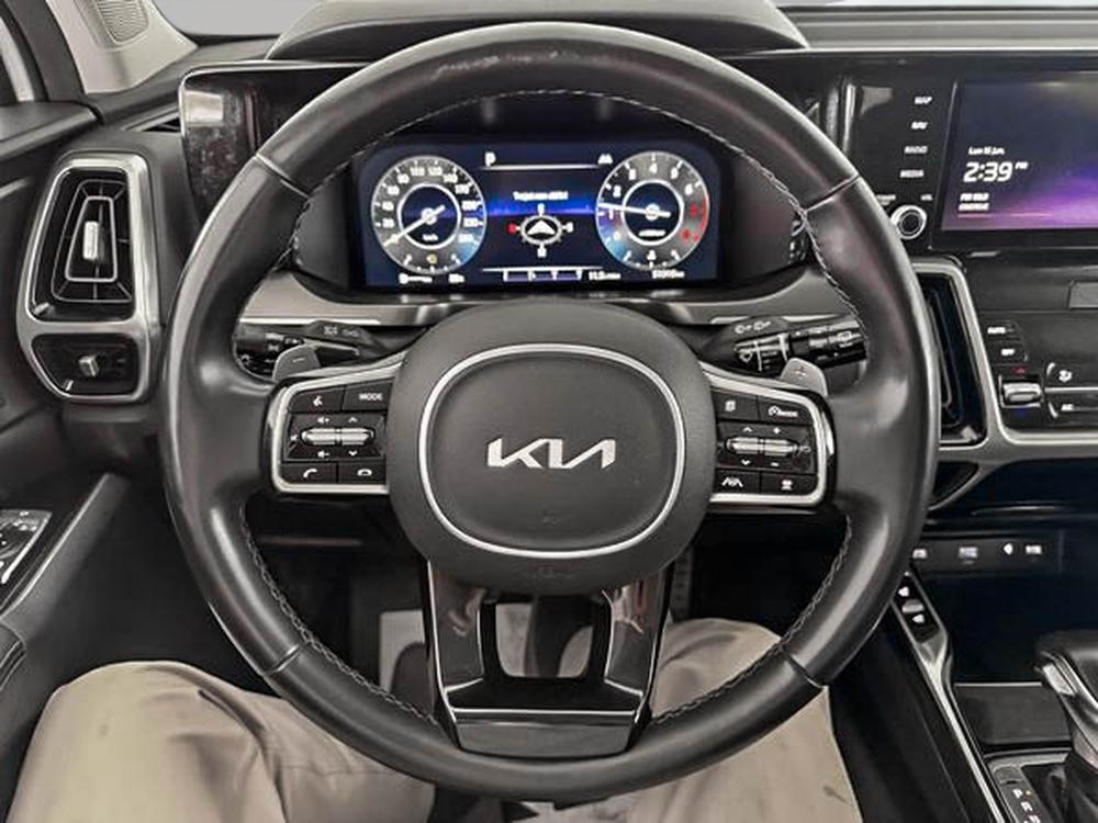 Kia Sorento SX AWD 2023 d&rsquo;occasion à vendre - 18