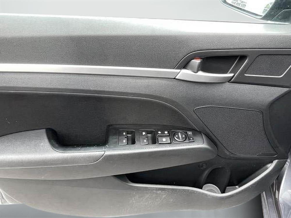 Hyundai Elantra Preferred 2019 à vendre à Trois-Rivières - 12