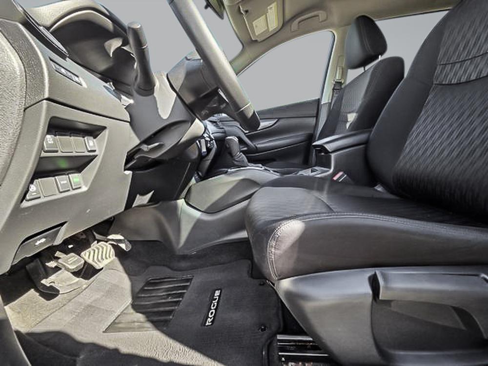 Nissan Rogue SV 2019 d&rsquo;occasion à vendre - 13
