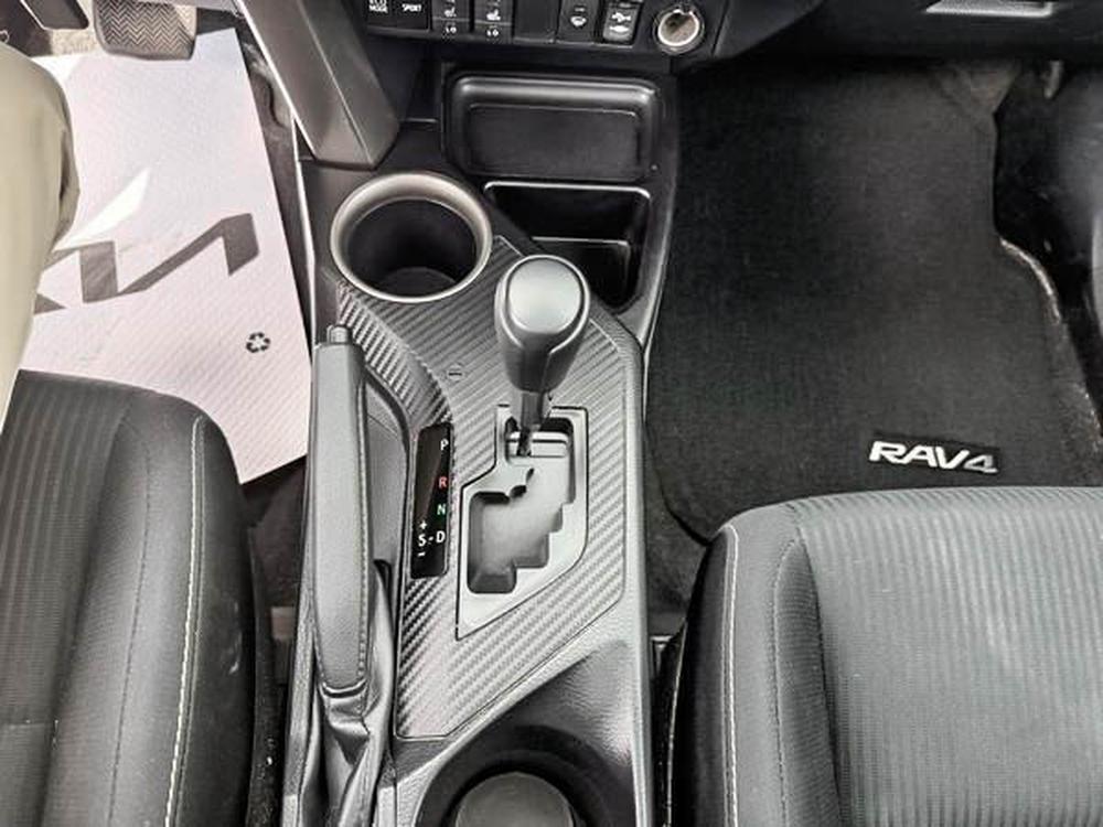 Toyota RAV4 XLE AWD 2015 d&rsquo;occasion à vendre - 27