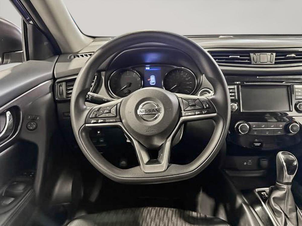 Nissan Rogue SV 2019 d&rsquo;occasion à vendre - 19