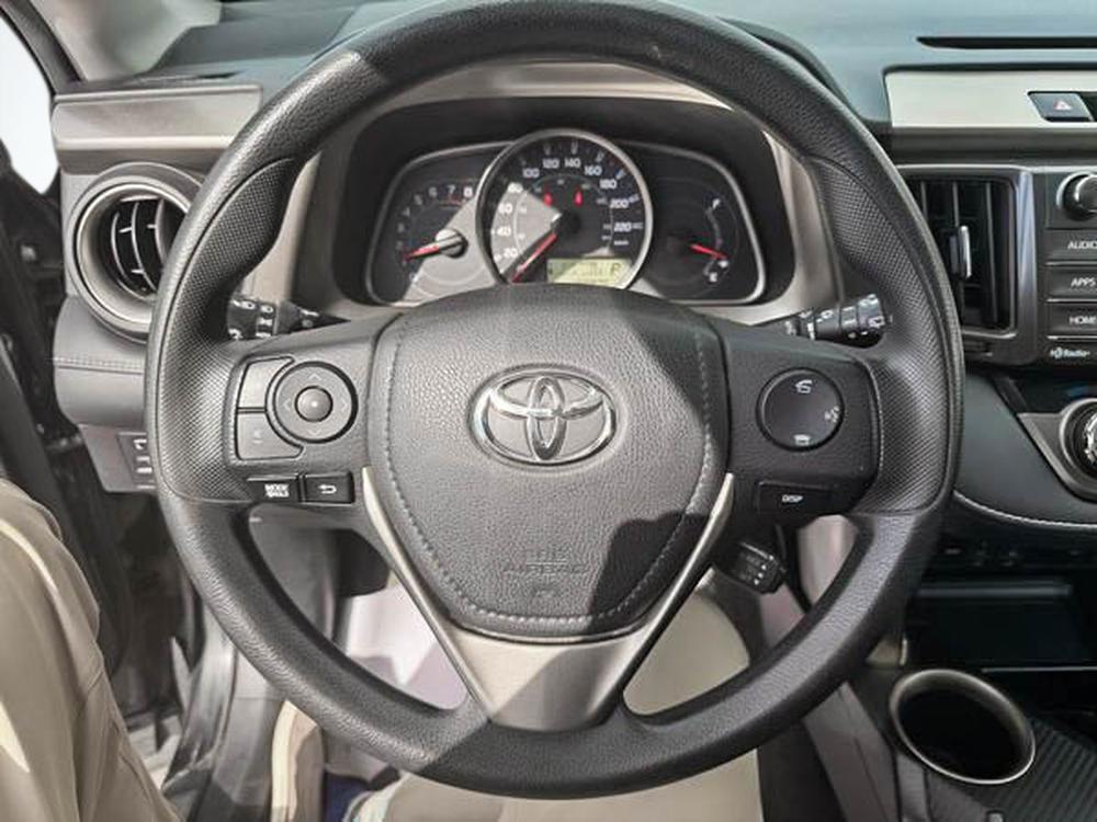 Toyota RAV4 XLE AWD 2015 d&rsquo;occasion à vendre - 21