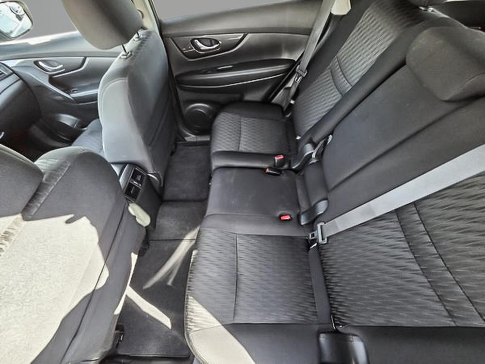 Nissan Rogue SV 2019 d&rsquo;occasion à vendre - 21
