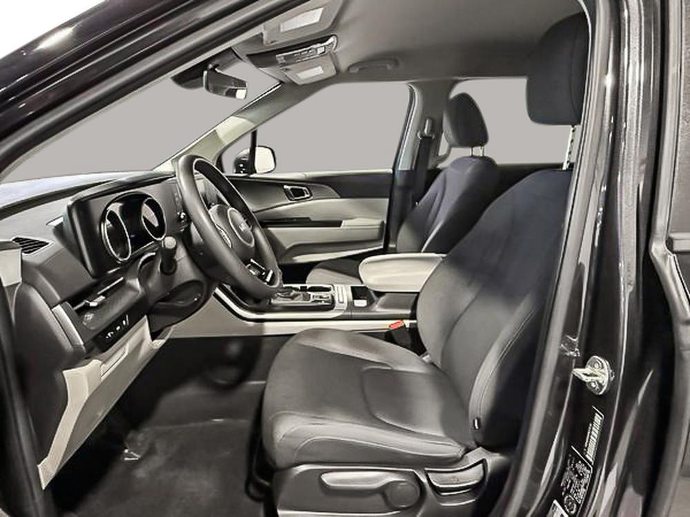 Kia Carnival LX 2024 d&rsquo;occasion à vendre - 16