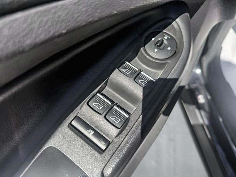 Ford Escape SE 2019 d&rsquo;occasion à vendre - 12