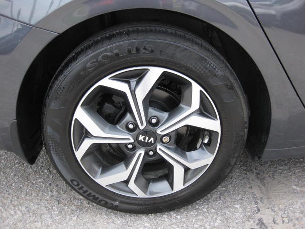 Kia Forte EX 2021 d&rsquo;occasion à vendre - 8