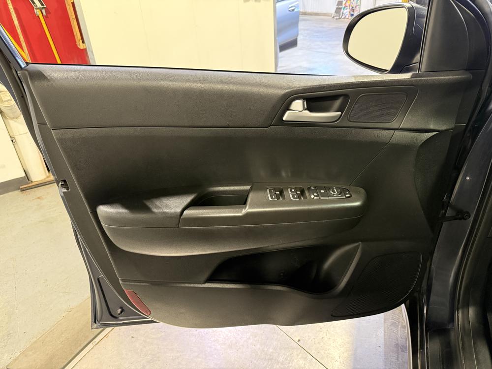 Kia Sportage LX 2018 d&rsquo;occasion à vendre - 13