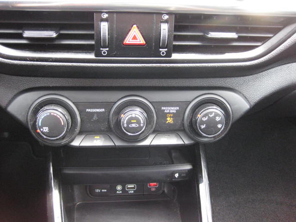 Kia Forte EX 2021 d&rsquo;occasion à vendre - 21