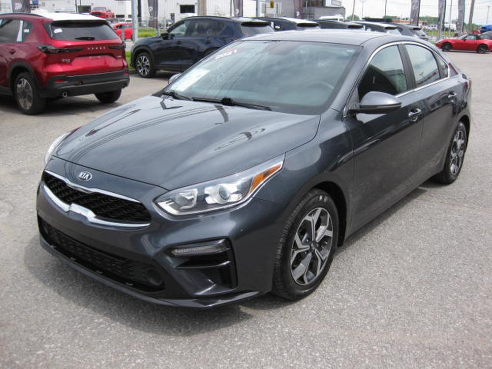 Kia Forte EX 2021 d&rsquo;occasion à vendre - 2