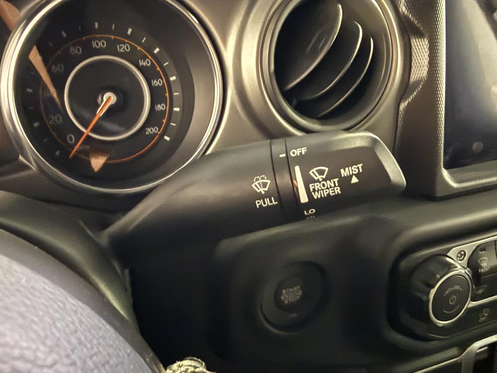 Jeep Wrangler 2023 Bleu usage à vendre Jeep Wrangler 2023 Bleu usage à vendre