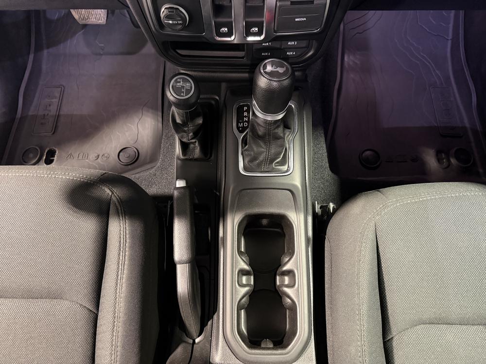 Jeep Wrangler 2023 Bleu usage à vendre Jeep Wrangler 2023 Bleu usage à vendre