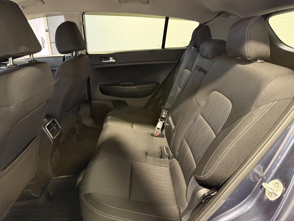 Kia Sportage LX 2018 d&rsquo;occasion à vendre - 29