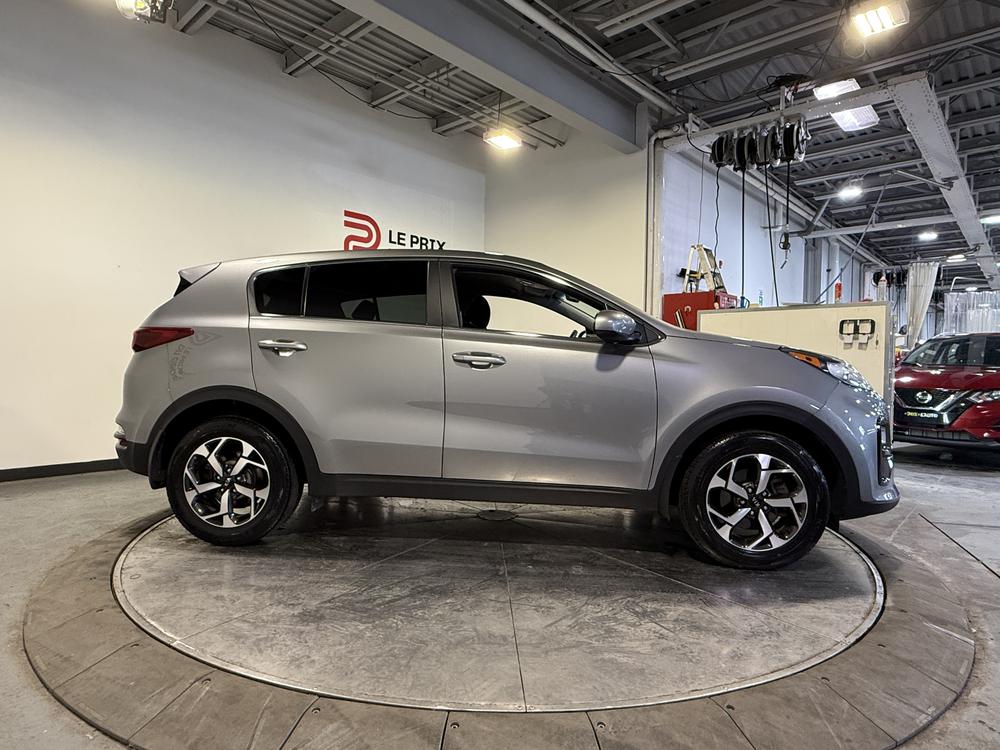 Kia Sportage LX 2021 d&rsquo;occasion à vendre - 2