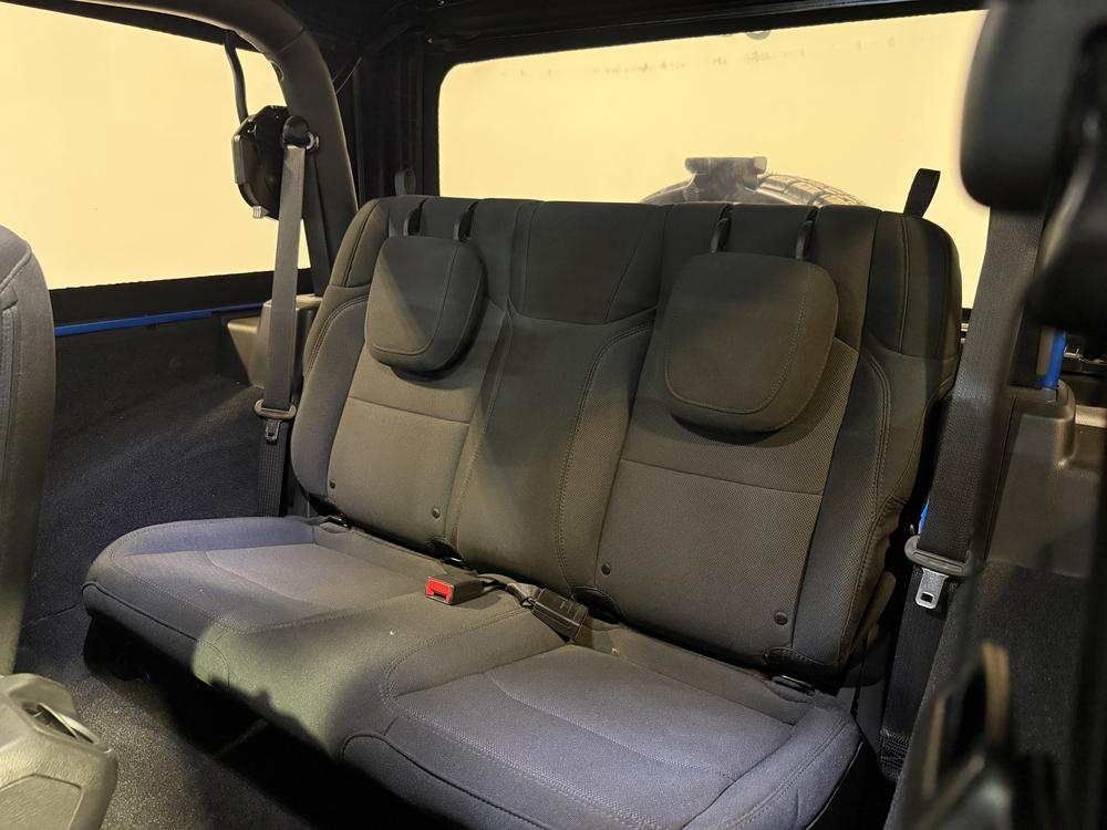 Jeep Wrangler 2023 Bleu usage à vendre Jeep Wrangler 2023 Bleu usage à vendre