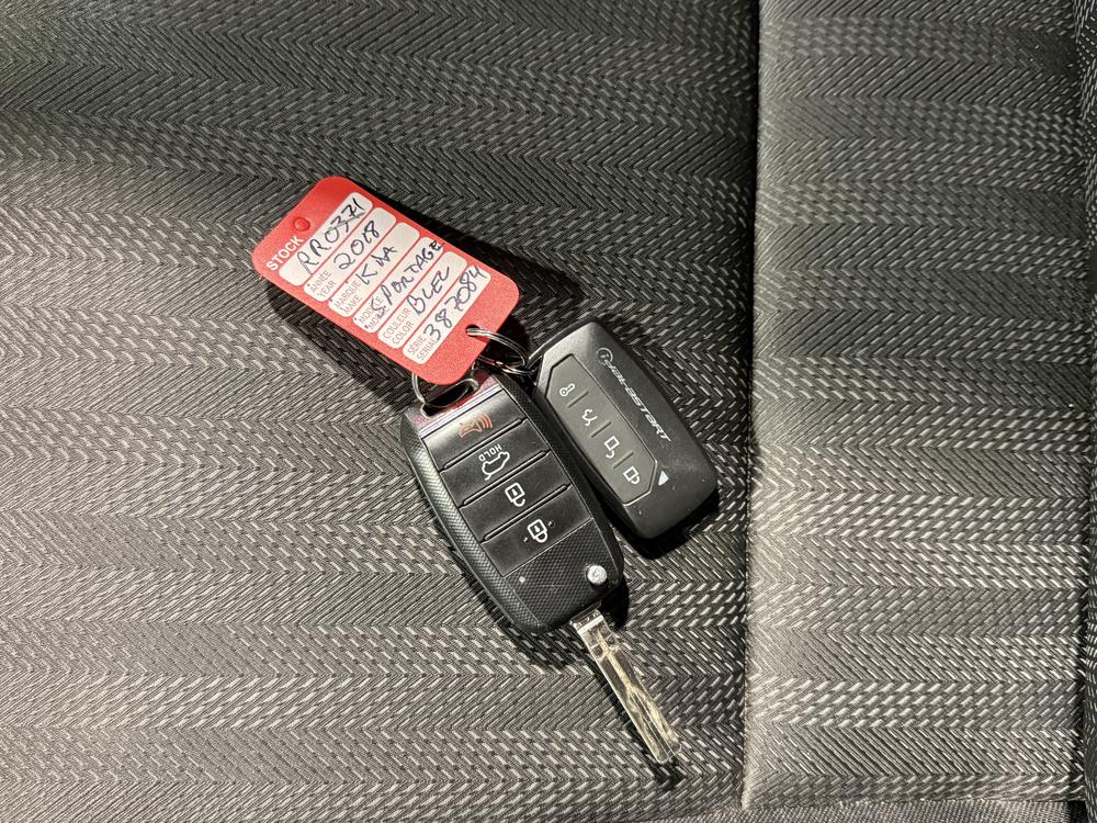 Kia Sportage LX 2018 d&rsquo;occasion à vendre - 32