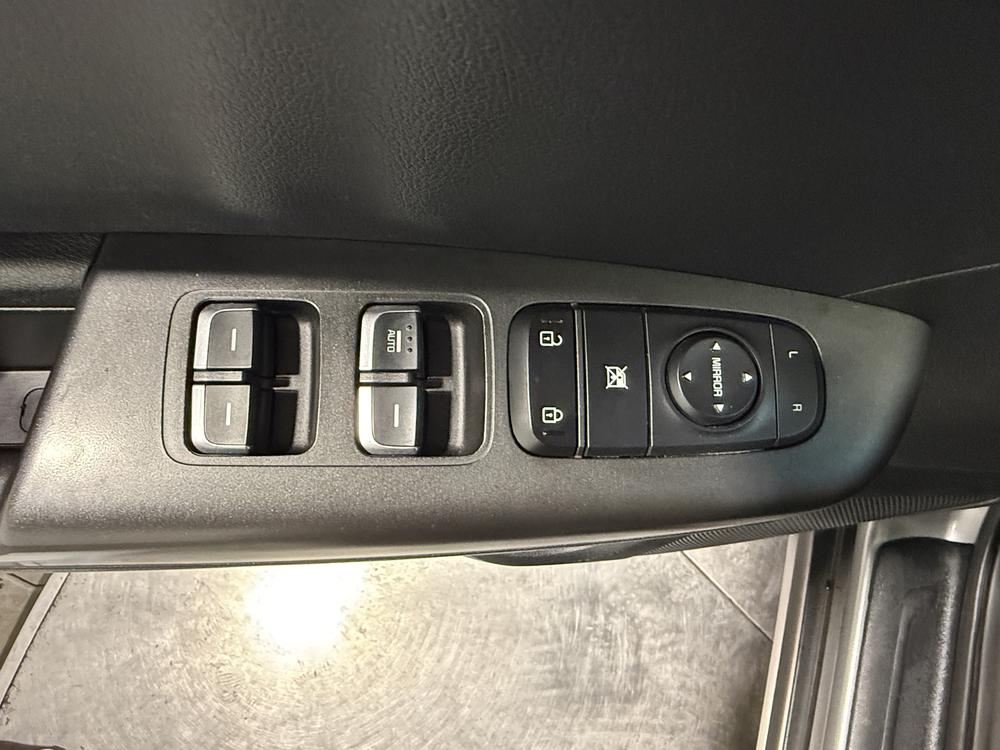 Kia Sportage LX 2021 d&rsquo;occasion à vendre - 14