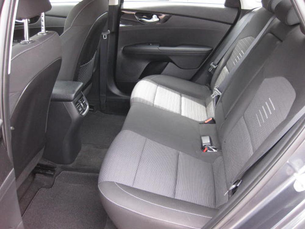 Kia Forte EX 2021 d&rsquo;occasion à vendre - 13