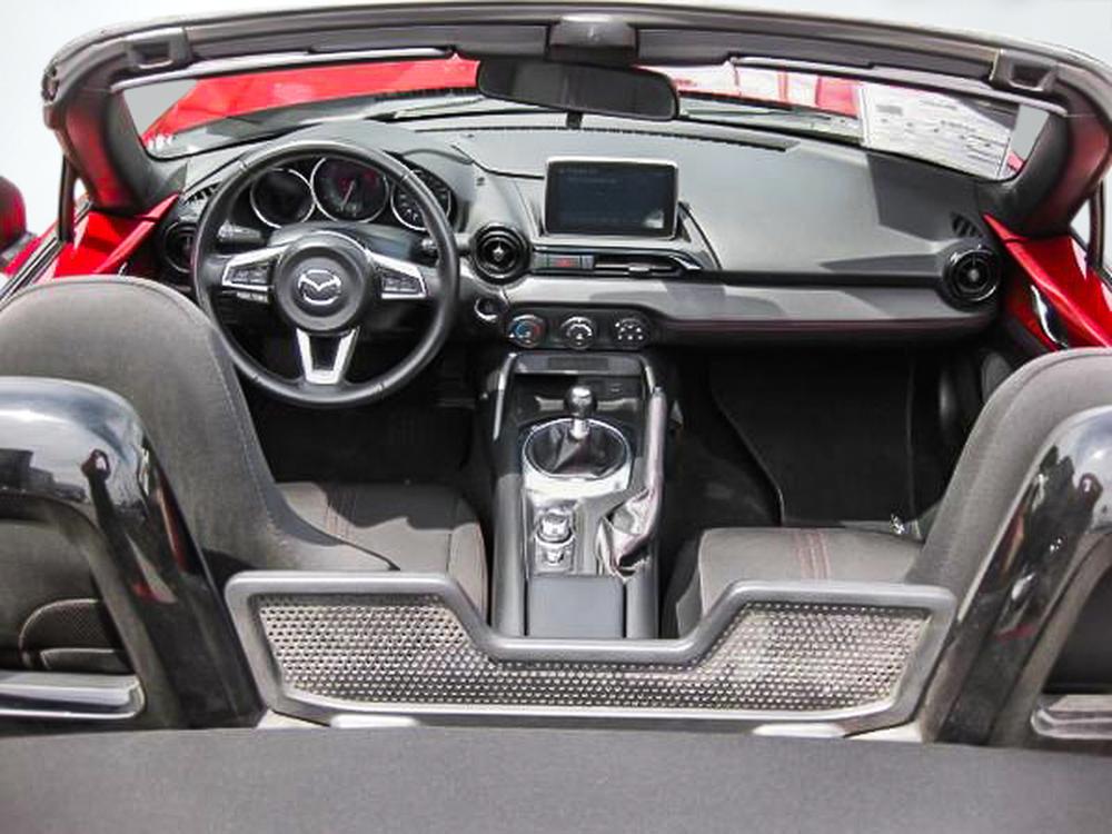 Mazda MX-5 GX 2017 d&rsquo;occasion à vendre - 29