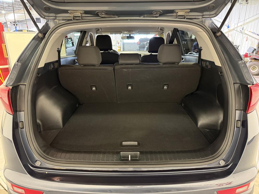 Kia Sportage LX 2018 d&rsquo;occasion à vendre - 31