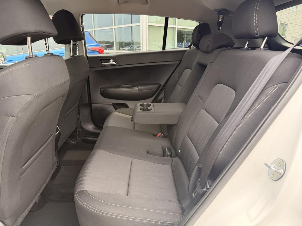 Kia Sportage LX AWD 2020 d&rsquo;occasion à vendre - 32
