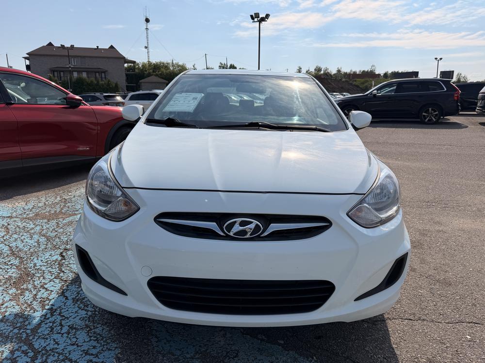 Hyundai Accent L MANUELLE 2014 d&rsquo;occasion à vendre - 2