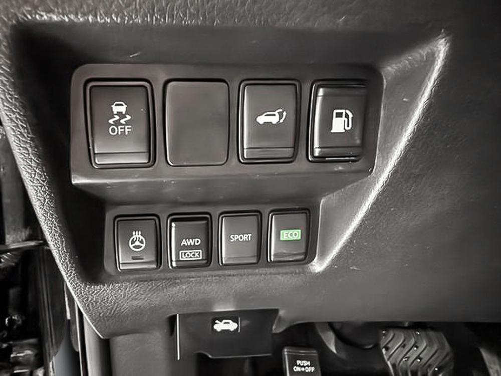 Nissan Rogue SV 2018 d&rsquo;occasion à vendre - 17