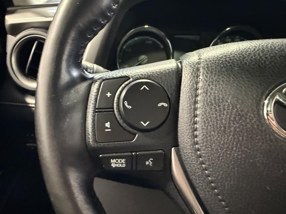 Toyota RAV4 HYBRID LE+ 2018 d&rsquo;occasion à vendre - 19