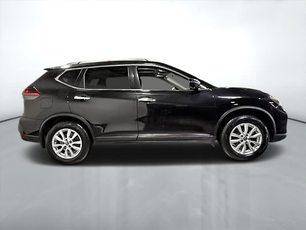 Nissan Rogue SV 2018 d&rsquo;occasion à vendre - 2