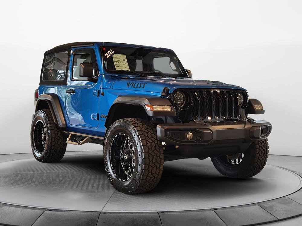 Jeep Wrangler WILLYS 4X4 // LIFT KIT