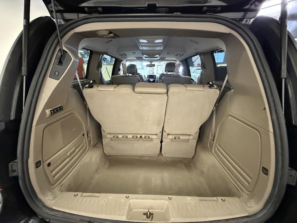 Chrysler Town & Country Limited 2015 d&rsquo;occasion à vendre - 29