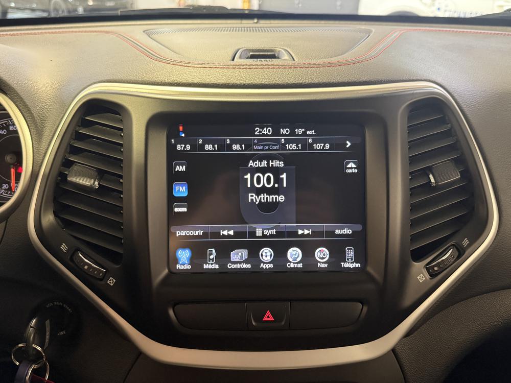 Jeep Cherokee TRAILHAWK 2018 d&rsquo;occasion à vendre - 24