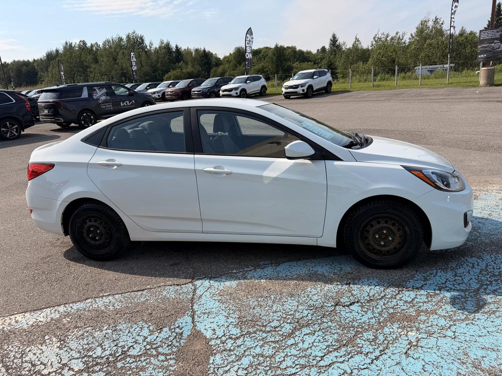 Hyundai Accent L MANUELLE 2014 d&rsquo;occasion à vendre - 9