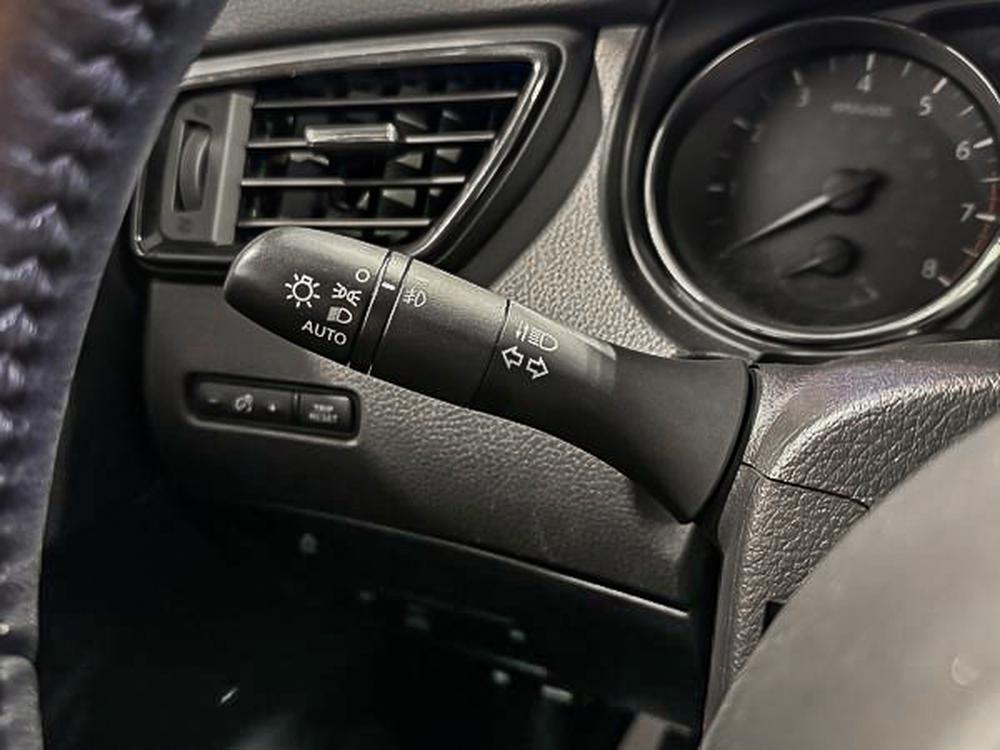 Nissan Qashqai SV 2018 d&rsquo;occasion à vendre - 23