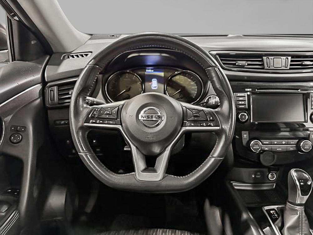 Nissan Rogue SV 2018 d&rsquo;occasion à vendre - 19