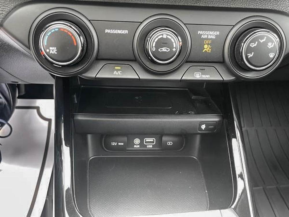 Kia Forte EX 2020 d&rsquo;occasion à vendre - 22