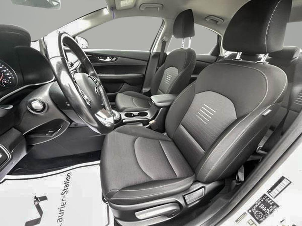 Kia Forte EX 2020 d&rsquo;occasion à vendre - 13