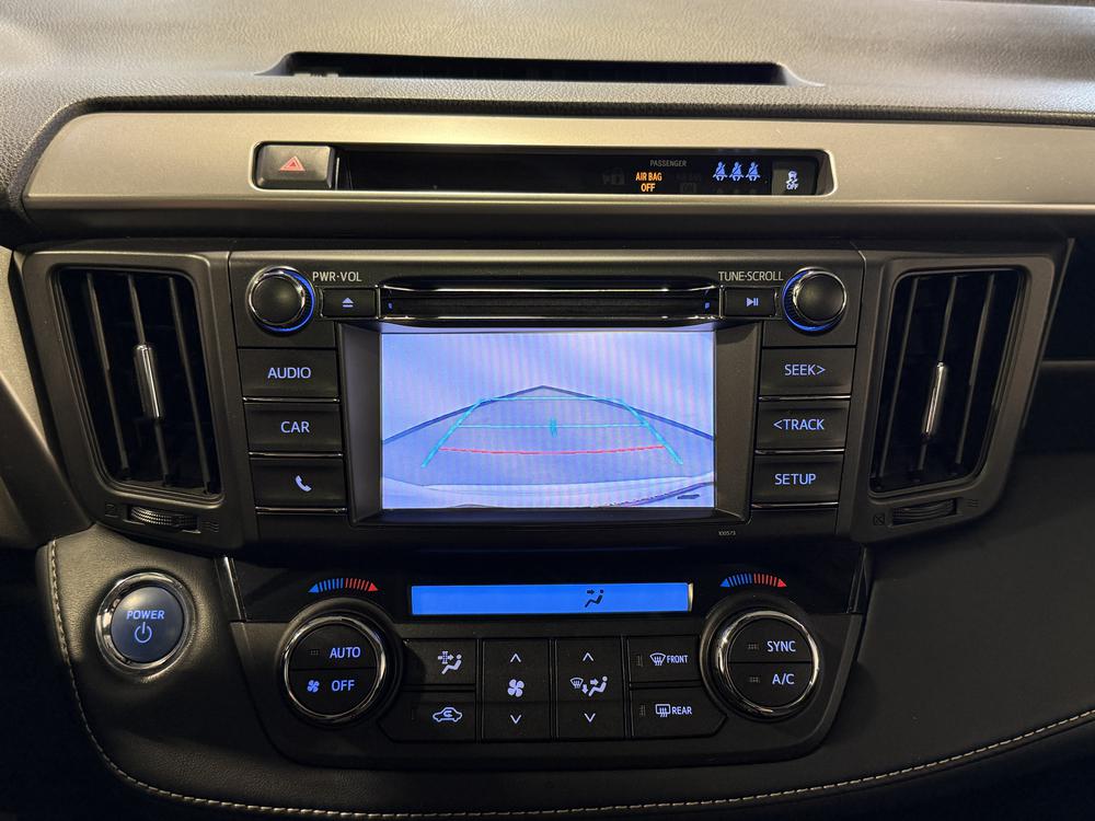 Toyota RAV4 HYBRID LE+ 2018 d&rsquo;occasion à vendre - 27