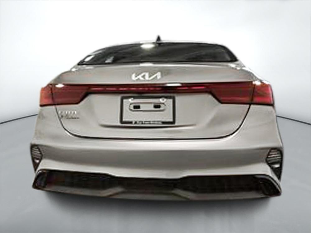 Kia Forte LX 2024 d&rsquo;occasion à vendre - 4