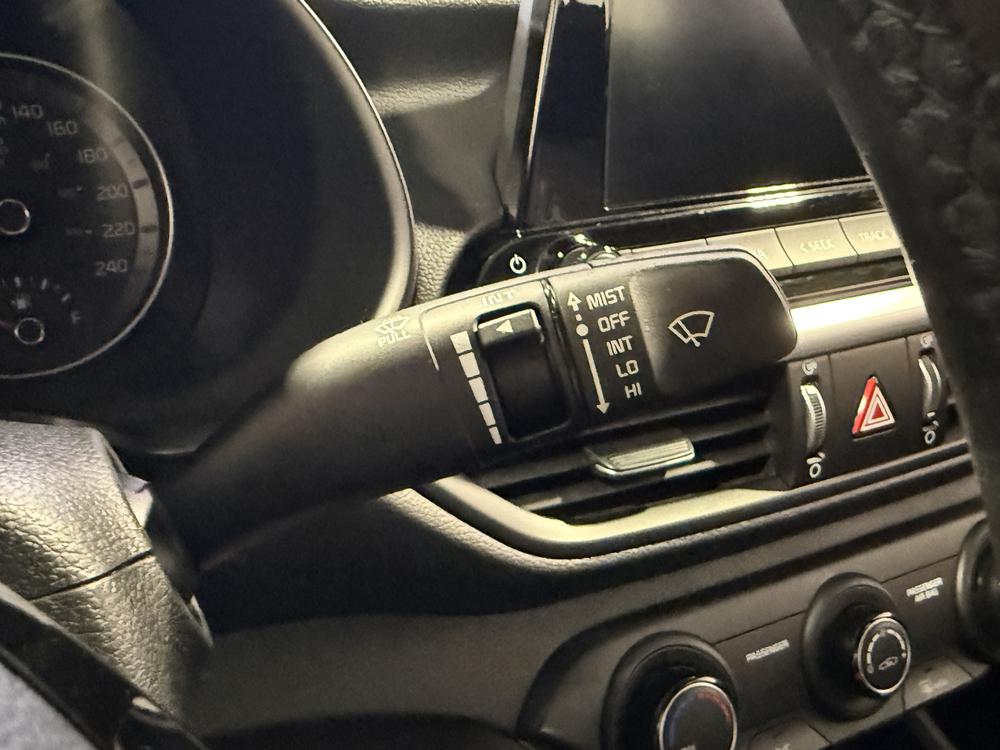 Kia Forte LX 2022 d&rsquo;occasion à vendre - 22