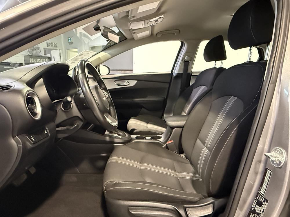 Kia Forte LX 2024 d&rsquo;occasion à vendre - 16