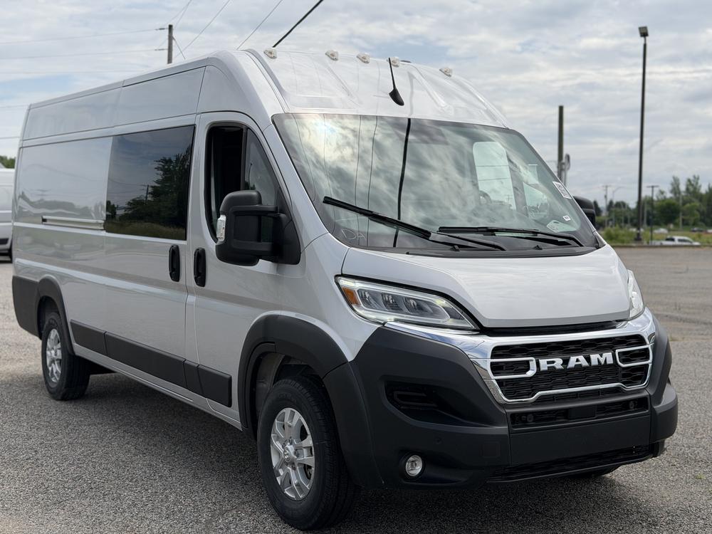 Ram ProMaster fourgonnette utilitaire 3500 SLT+ 159 po (22H)